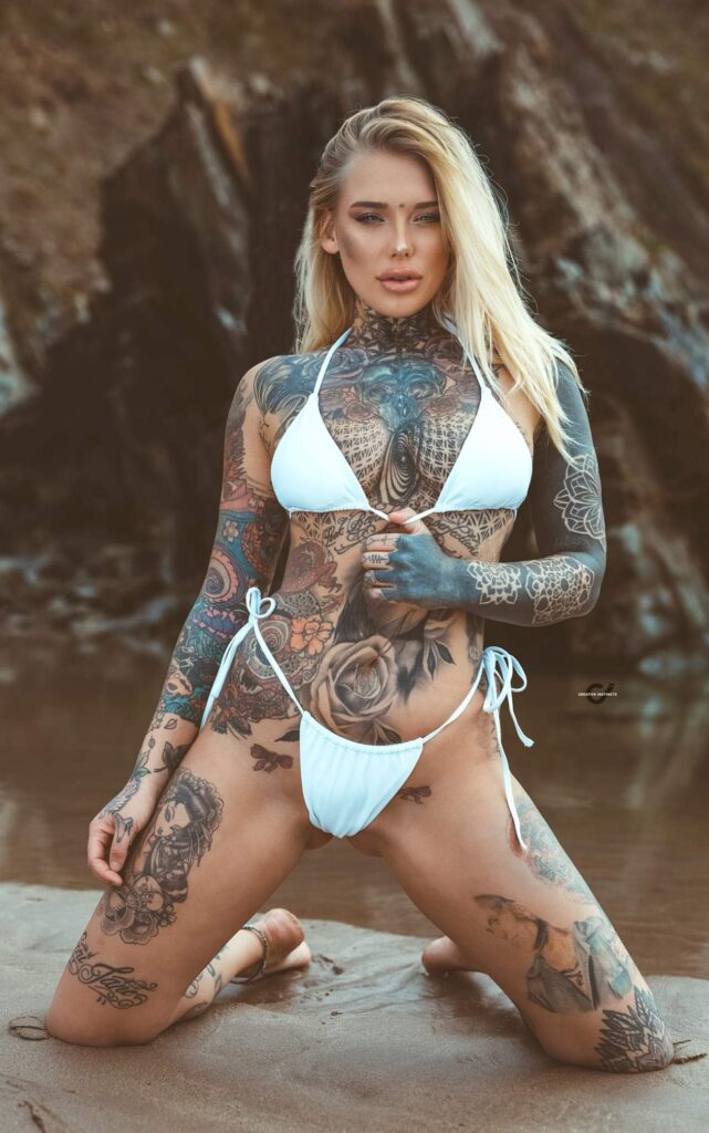 Lauren Brock 05