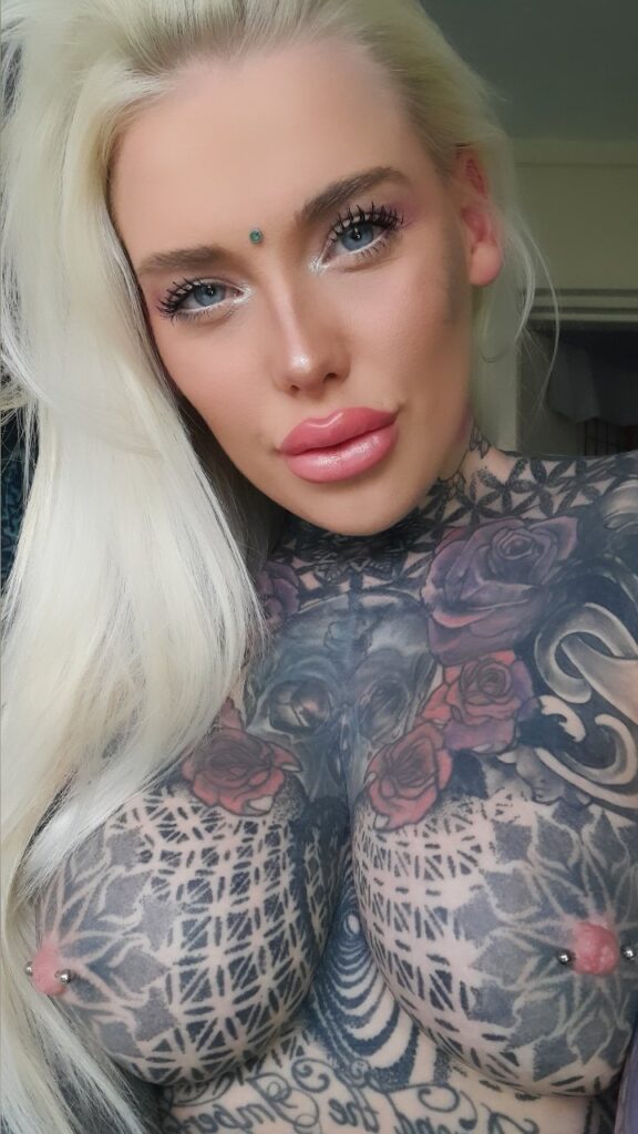 Lauren Brock 07